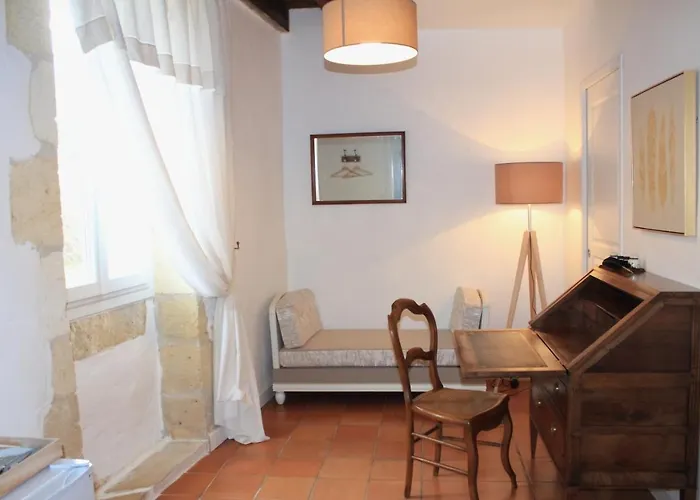 Nocleg ze śniadaniem Relais De La Renaissance Saint-Michel-de-Montaigne